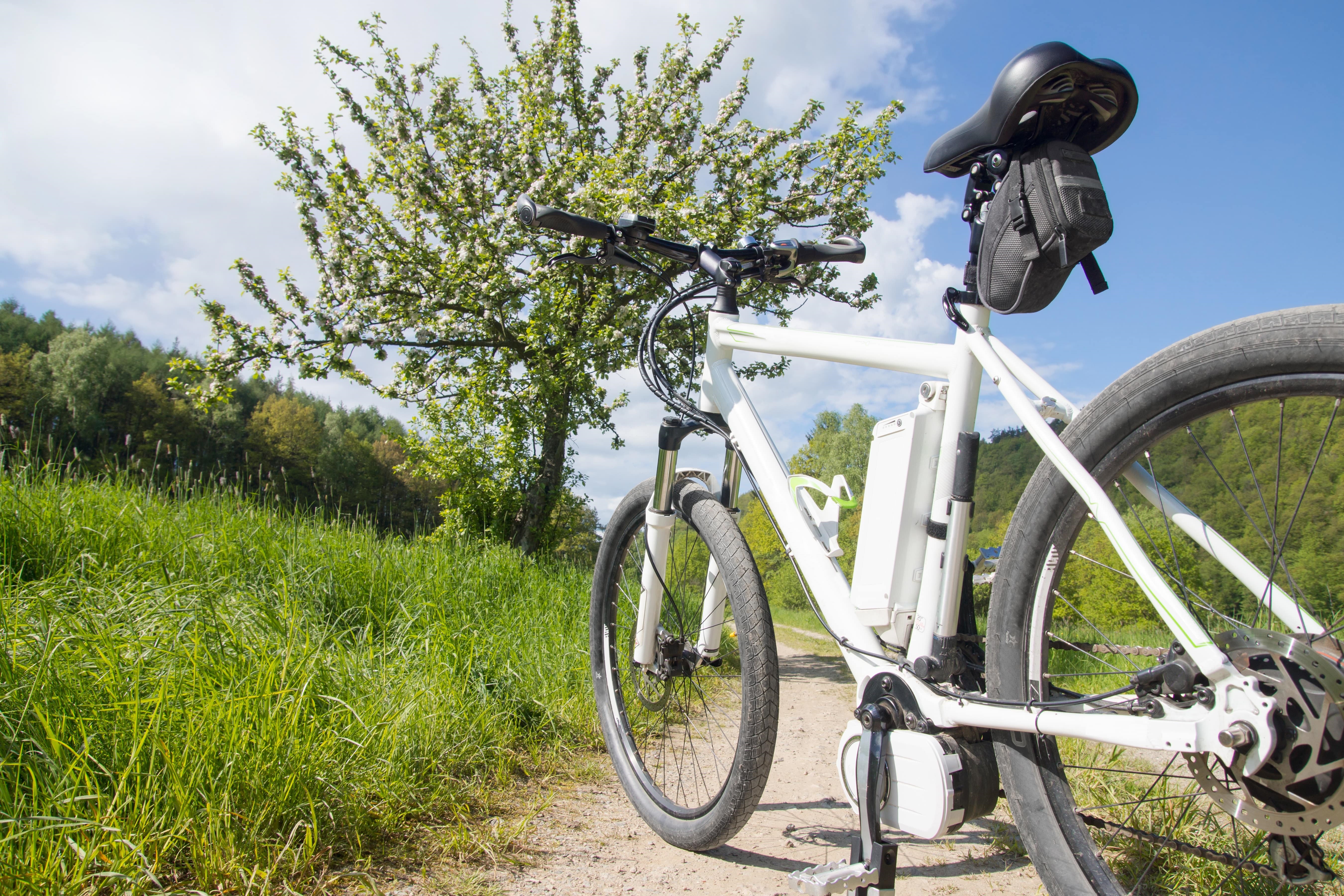 Header E-Bike laden
