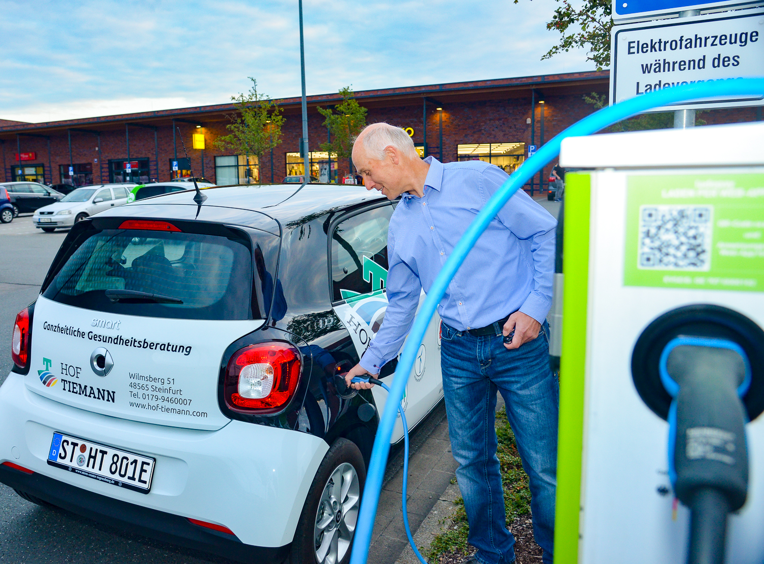 Ladesäule - Unterwegs laden