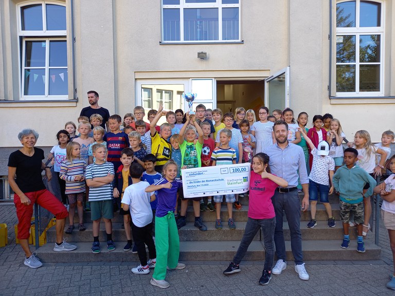 Ehrung der größten Schulgruppe beim Altstadtabendlauf